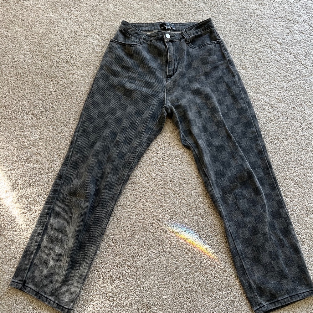 Black and Gray checkered jeans from Pitaya women’s size S